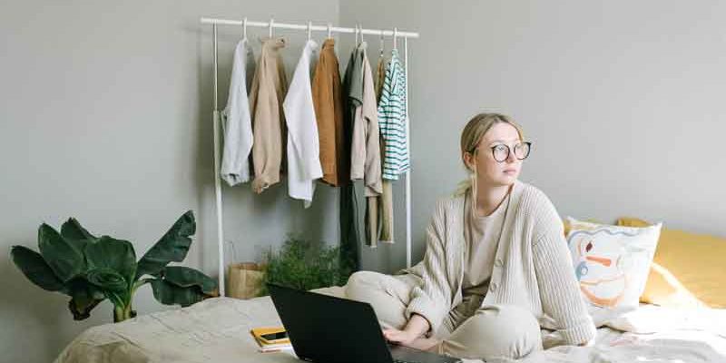 Bedroom Decluttering - Before you bring out any rubbish bags or donations boxes, sit down and think about what you have. Bedroom Decluttering - Before you bring out any rubbish bags or donations boxes, sit down and think about what you have.